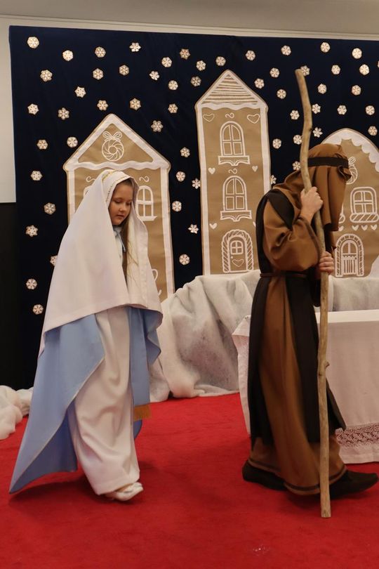 Gm. Sawin. Magiczne jasełka w Szkole Podstawowej w Bukowie Wielkiej [GALERIA ZDJĘĆ]