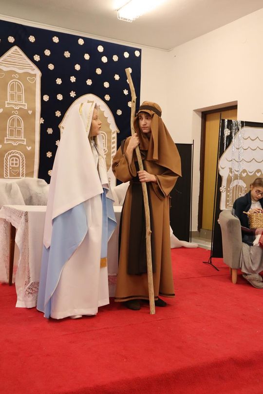 Gm. Sawin. Magiczne jasełka w Szkole Podstawowej w Bukowie Wielkiej [GALERIA ZDJĘĆ]