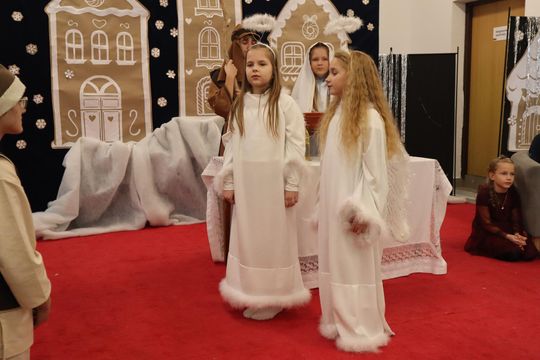 Gm. Sawin. Magiczne jasełka w Szkole Podstawowej w Bukowie Wielkiej [GALERIA ZDJĘĆ]