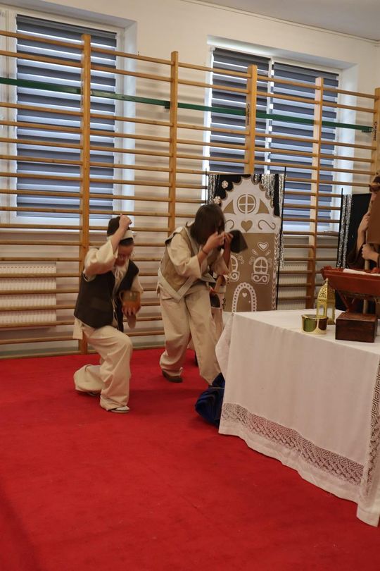 Gm. Sawin. Magiczne jasełka w Szkole Podstawowej w Bukowie Wielkiej [GALERIA ZDJĘĆ]