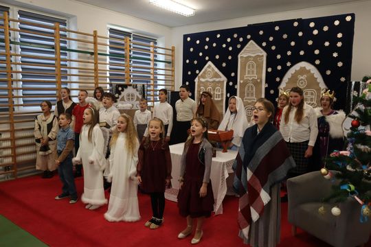 Gm. Sawin. Magiczne jasełka w Szkole Podstawowej w Bukowie Wielkiej [GALERIA ZDJĘĆ]