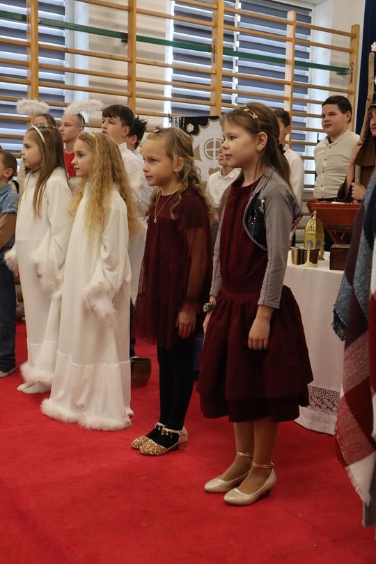 Gm. Sawin. Magiczne jasełka w Szkole Podstawowej w Bukowie Wielkiej [GALERIA ZDJĘĆ]