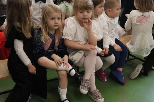 Gm. Sawin. Magiczne jasełka w Szkole Podstawowej w Bukowie Wielkiej [GALERIA ZDJĘĆ]