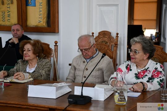 Krasnystaw. XIX Sesja Rady Seniorów Miasta Krasnystaw - podsumowanie działań, wyróżnienie i świąteczne spotkanie [GALERIA ZDJĘĆ]