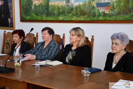 Krasnystaw. XIX Sesja Rady Seniorów Miasta Krasnystaw - podsumowanie działań, wyróżnienie i świąteczne spotkanie [GALERIA ZDJĘĆ]