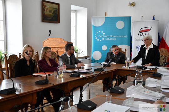 Krasnystaw. XIX Sesja Rady Seniorów Miasta Krasnystaw - podsumowanie działań, wyróżnienie i świąteczne spotkanie [GALERIA ZDJĘĆ]