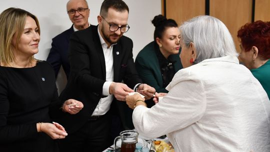 Uroczyste spotkanie wigilijne w Dziennym Domu Pomocy Społecznej w Krasnymstawie [GALERIA ZDJĘĆ]