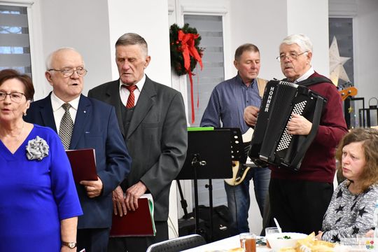 Uroczyste spotkanie wigilijne w Dziennym Domu Pomocy Społecznej w Krasnymstawie [GALERIA ZDJĘĆ] 