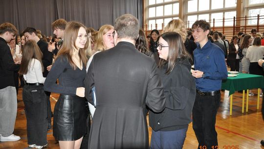 Spotkania wigilijne w I Liceum Ogólnokształcącym w Chełmie [GALERIA ZDJĘĆ]