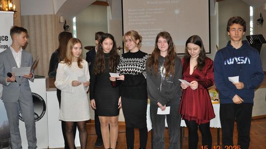 Spotkania wigilijne w I Liceum Ogólnokształcącym w Chełmie [GALERIA ZDJĘĆ]