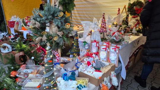 Gminny Jarmark Świąteczny w Pokrówce [GALERIA ZDJĘĆ]