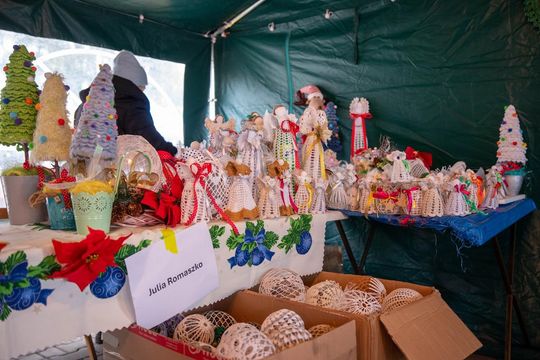 Gminny Jarmark Świąteczny w Pokrówce [GALERIA ZDJĘĆ]