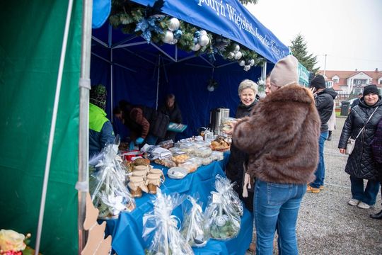 Gminny Jarmark Świąteczny w Pokrówce [GALERIA ZDJĘĆ]