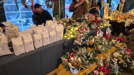 Gminny Jarmark Świąteczny w Pokrówce [GALERIA ZDJĘĆ]