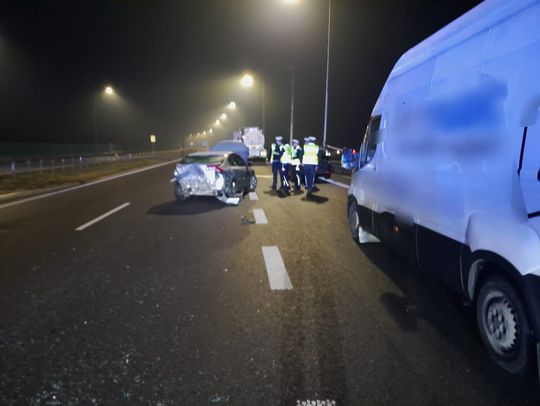 KU PRZESTRODZE. Zderzenie 18 pojazdów. 12 osób poszkodowanych [ZDJĘCIA]