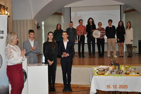 Spotkania wigilijne w I Liceum Ogólnokształcącym w Chełmie [GALERIA ZDJĘĆ]