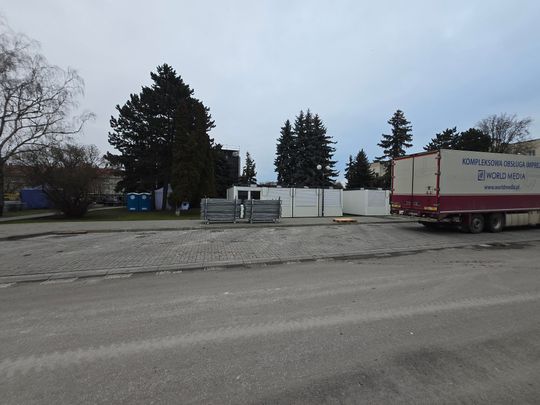 Wystrzałowy Sylwester z TV Republika. Scena w Chełmie rośnie z dnia na dzień! [ZDJĘCIA]