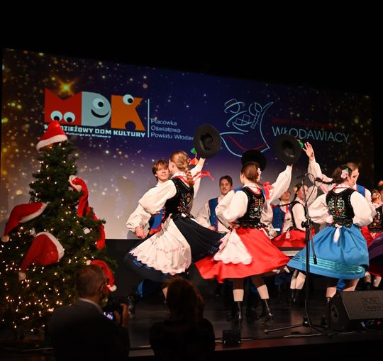 Koncert Bożonarodzeniowy Młodzieżowego Domu Kultury we Włodawie [GALERIA ZDJĘĆ]