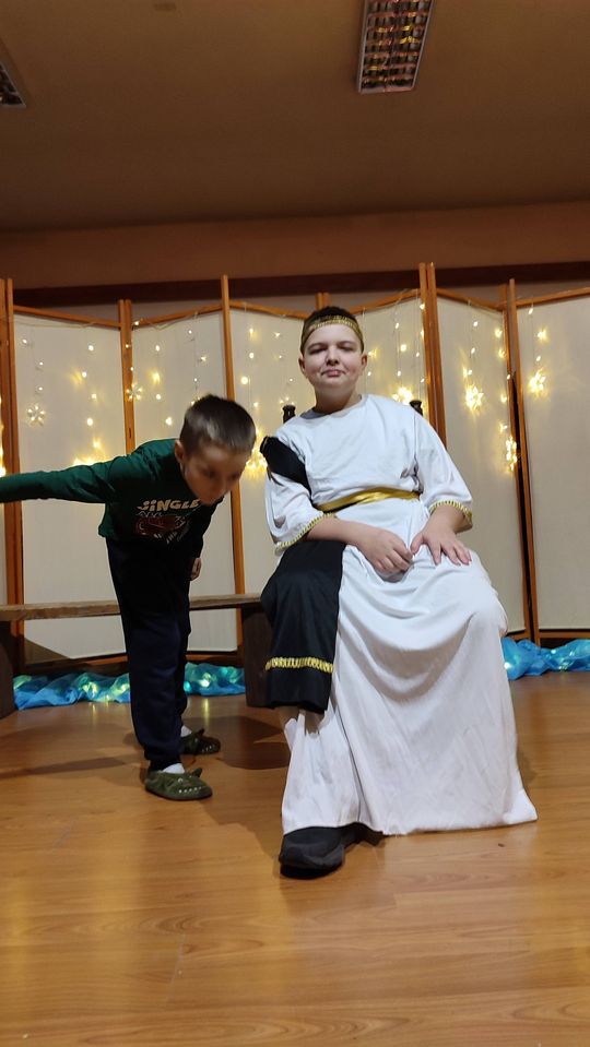 Wesoła kolęda w Gminnym Ośrodku Kultury i Sportu w Hannie [GALERIA ZDJĘĆ]