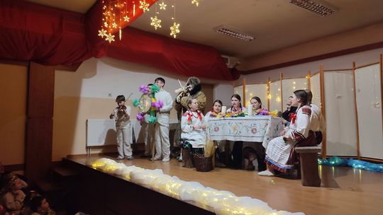 Wesoła kolęda w Gminnym Ośrodku Kultury i Sportu w Hannie [GALERIA ZDJĘĆ]