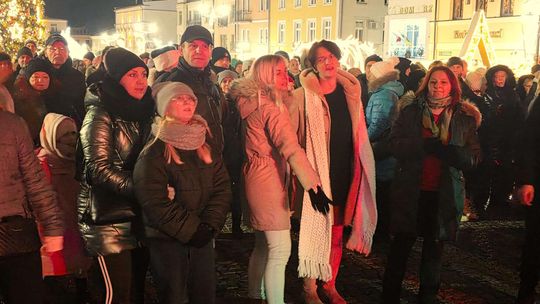 Noworoczna Potańcówka na placu Łuczkowskiego w Chełmie [GALERIA ZDJĘĆ]