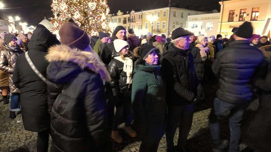 Noworoczna Potańcówka na placu Łuczkowskiego w Chełmie [GALERIA ZDJĘĆ]