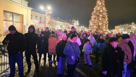 Noworoczna Potańcówka na placu Łuczkowskiego w Chełmie [GALERIA ZDJĘĆ]