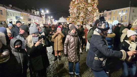 Noworoczna Potańcówka na placu Łuczkowskiego w Chełmie [GALERIA ZDJĘĆ]