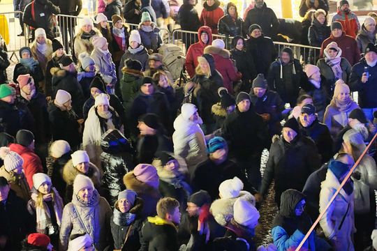 Noworoczna Potańcówka na placu Łuczkowskiego w Chełmie [GALERIA ZDJĘĆ]