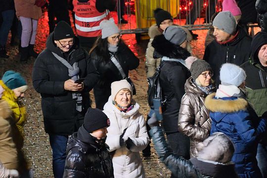 Noworoczna Potańcówka na placu Łuczkowskiego w Chełmie [GALERIA ZDJĘĆ]
