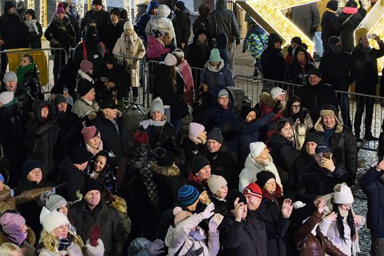 Noworoczna Potańcówka na placu Łuczkowskiego w Chełmie [GALERIA ZDJĘĆ]