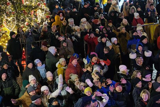 Noworoczna Potańcówka na placu Łuczkowskiego w Chełmie [GALERIA ZDJĘĆ]