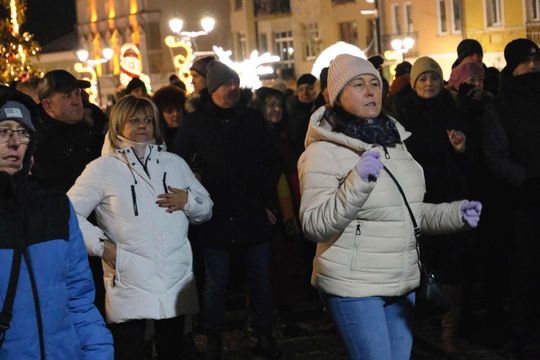 Noworoczna Potańcówka na placu Łuczkowskiego w Chełmie [GALERIA ZDJĘĆ]