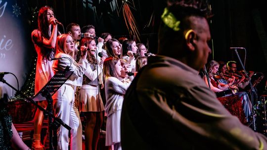 „Kiedy nam do siebie bliżej" - koncert kolęd i pastorałek w Chełmskim Domu Kultury [GALERIA ZDJĘĆ]