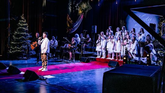 „Kiedy nam do siebie bliżej" - koncert kolęd i pastorałek w Chełmskim Domu Kultury [GALERIA ZDJĘĆ]