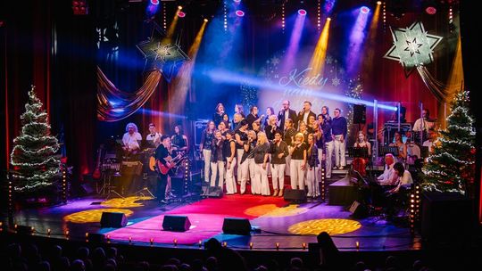 „Kiedy nam do siebie bliżej" - koncert kolęd i pastorałek w Chełmskim Domu Kultury [GALERIA ZDJĘĆ]