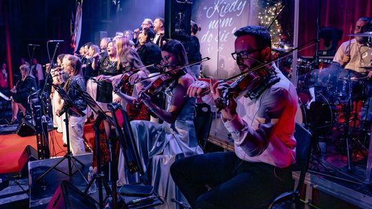 „Kiedy nam do siebie bliżej" - koncert kolęd i pastorałek w Chełmskim Domu Kultury [GALERIA ZDJĘĆ]