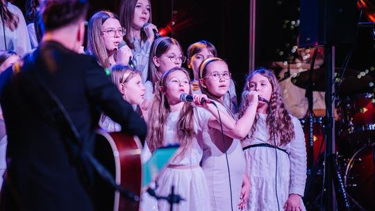 „Kiedy nam do siebie bliżej" - koncert kolęd i pastorałek w Chełmskim Domu Kultury [GALERIA ZDJĘĆ]