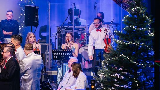„Kiedy nam do siebie bliżej" - koncert kolęd i pastorałek w Chełmskim Domu Kultury [GALERIA ZDJĘĆ]