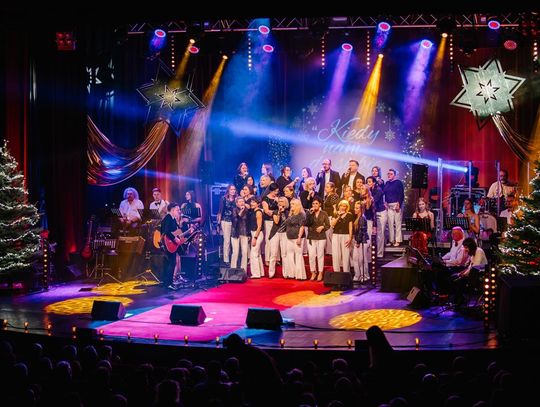 „Kiedy nam do siebie bliżej" - koncert kolęd i pastorałek w Chełmskim Domu Kultury [GALERIA ZDJĘĆ]