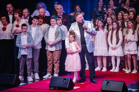 „Kiedy nam do siebie bliżej" - koncert kolęd i pastorałek w Chełmskim Domu Kultury [GALERIA ZDJĘĆ]