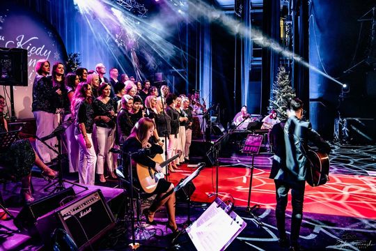 „Kiedy nam do siebie bliżej" - koncert kolęd i pastorałek w Chełmskim Domu Kultury [GALERIA ZDJĘĆ]