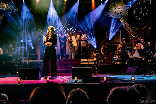 „Kiedy nam do siebie bliżej" - koncert kolęd i pastorałek w Chełmskim Domu Kultury [GALERIA ZDJĘĆ]