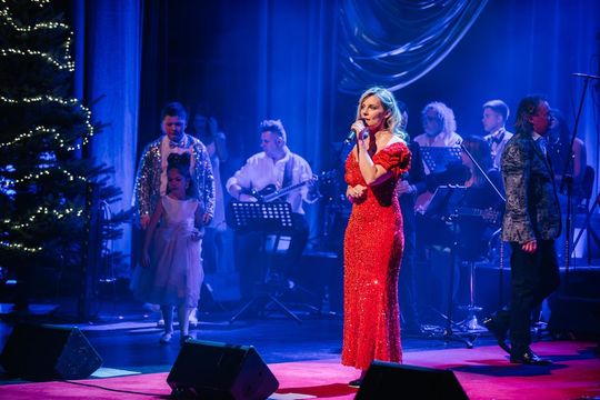 „Kiedy nam do siebie bliżej" - koncert kolęd i pastorałek w Chełmskim Domu Kultury [GALERIA ZDJĘĆ]