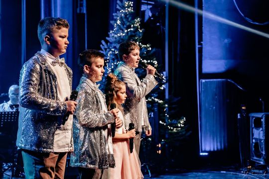 „Kiedy nam do siebie bliżej" - koncert kolęd i pastorałek w Chełmskim Domu Kultury [GALERIA ZDJĘĆ]