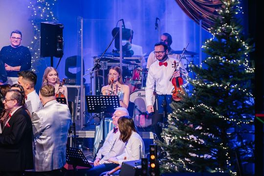 „Kiedy nam do siebie bliżej" - koncert kolęd i pastorałek w Chełmskim Domu Kultury [GALERIA ZDJĘĆ]