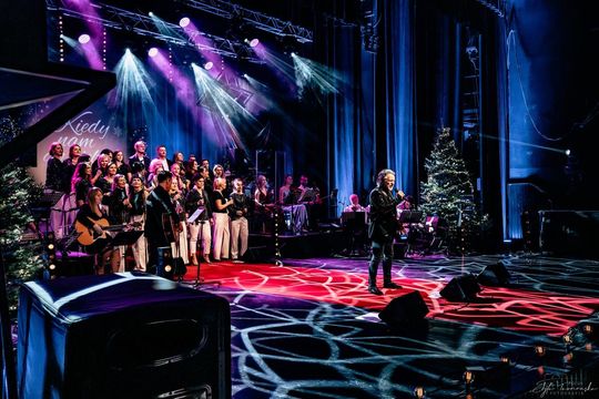 „Kiedy nam do siebie bliżej" - koncert kolęd i pastorałek w Chełmskim Domu Kultury [GALERIA ZDJĘĆ]
