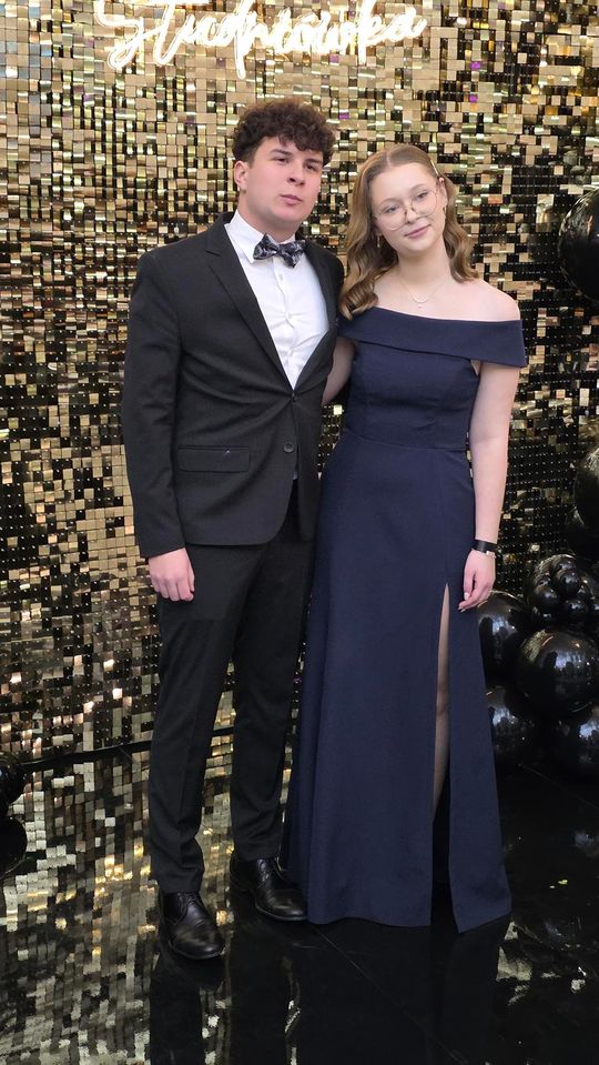 CZAR PAR! Studniówka w I Liceum Ogólnokształcącym w Chełmie [GALERIA ZDJĘĆ]