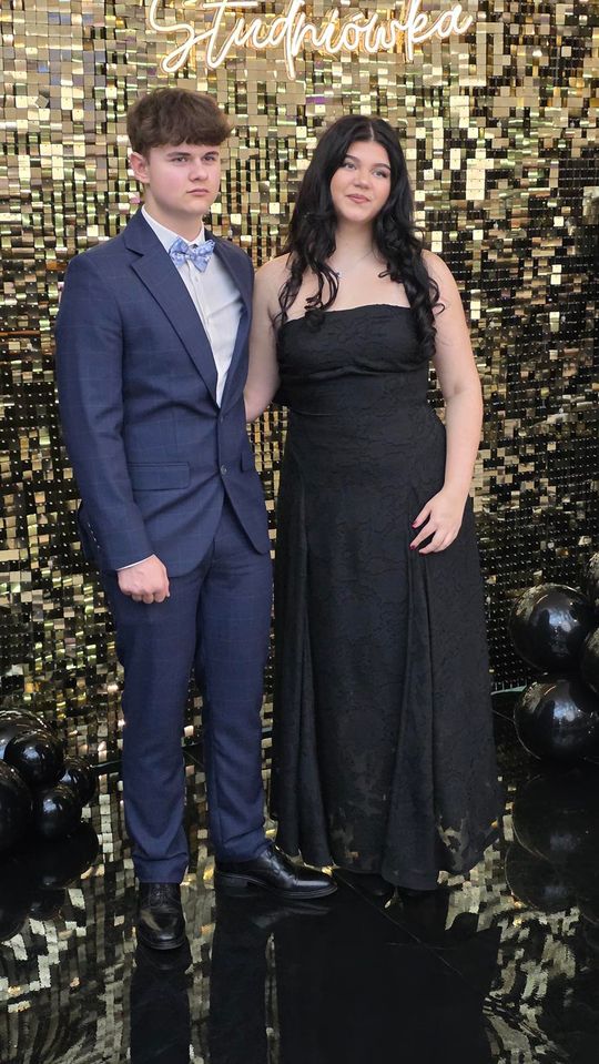 CZAR PAR! Studniówka w I Liceum Ogólnokształcącym w Chełmie [GALERIA ZDJĘĆ]