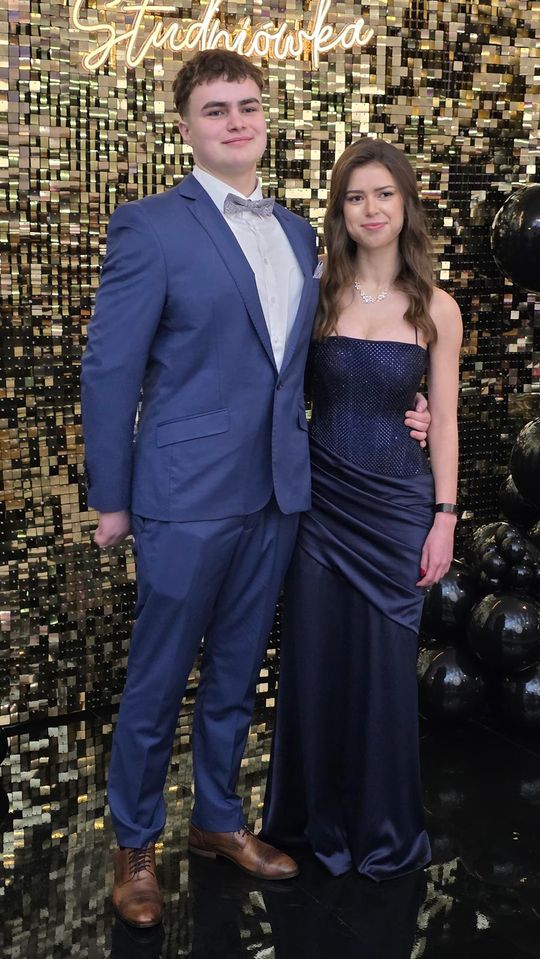 CZAR PAR! Studniówka w I Liceum Ogólnokształcącym w Chełmie [GALERIA ZDJĘĆ]